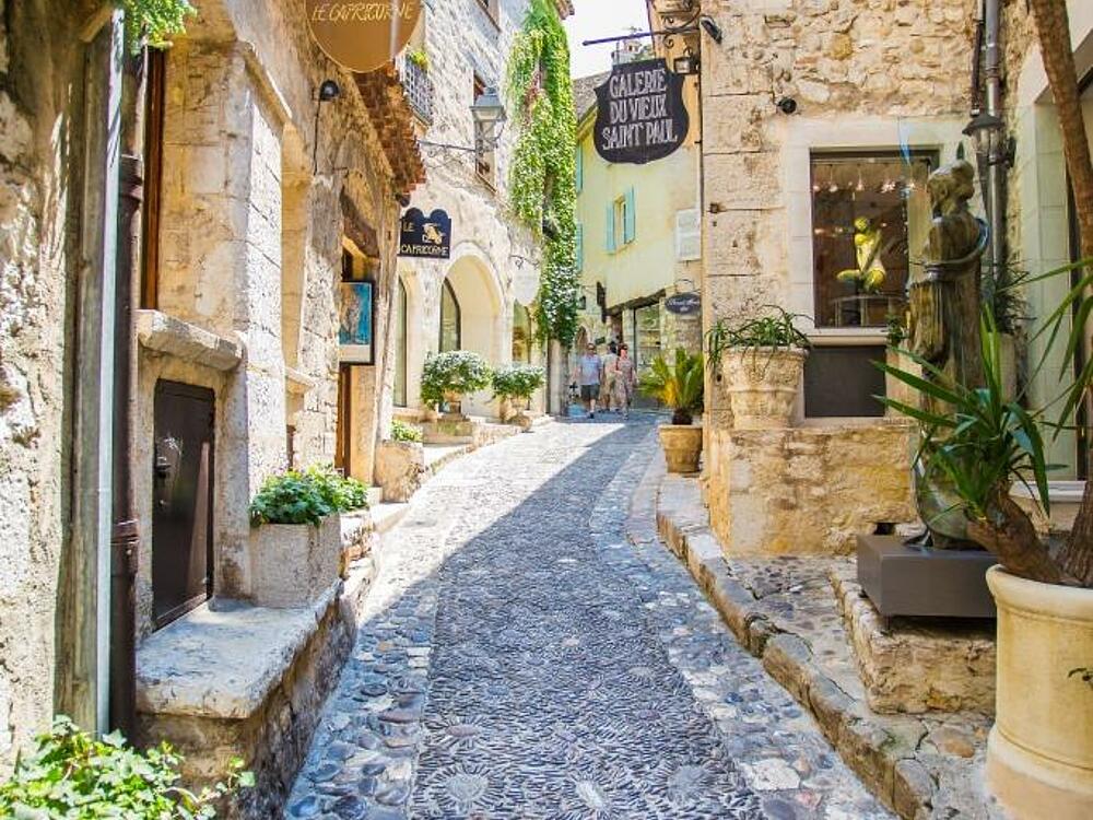 Camping Les Pinèdes Sites et paysages La Colle sur Loup (6480